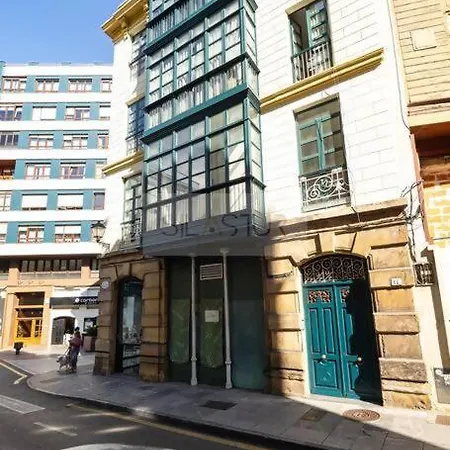 Pelayo 1 *